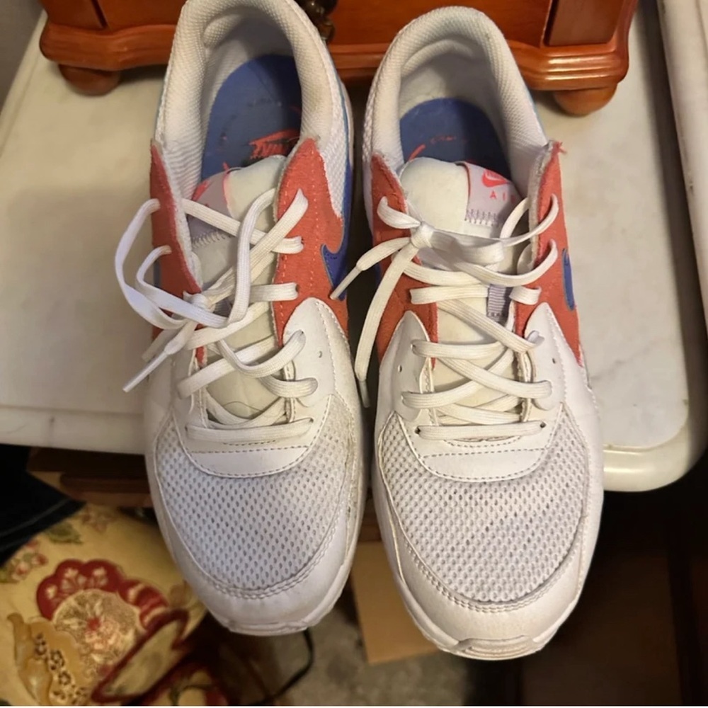 Nike Air Max shoes for women size 9 blue, white, light purple and a dark peach